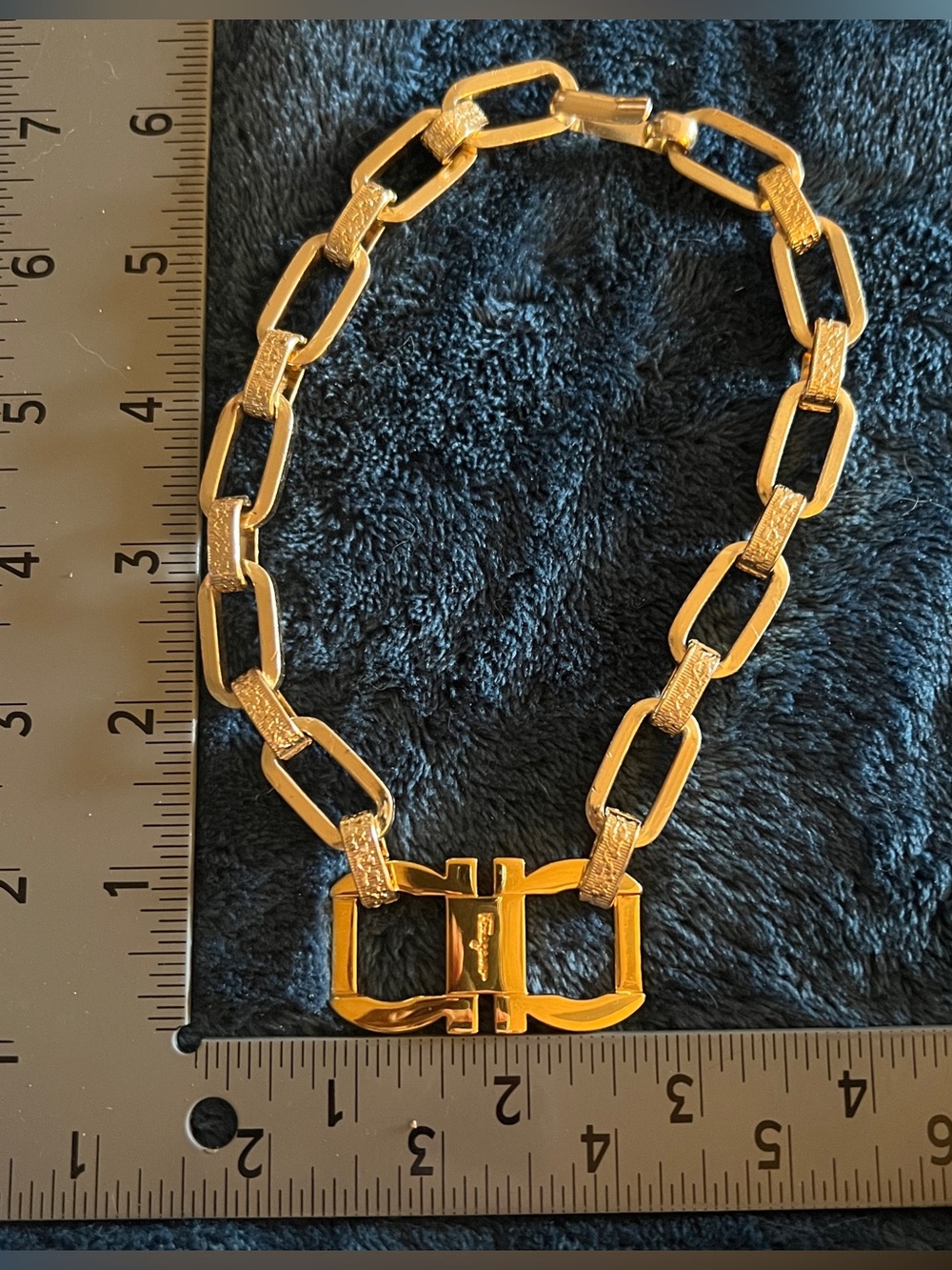 Custom Salvatore Ferragamo Vintage Gold Statement Choker Necklace 15” - Picture 4 of 11